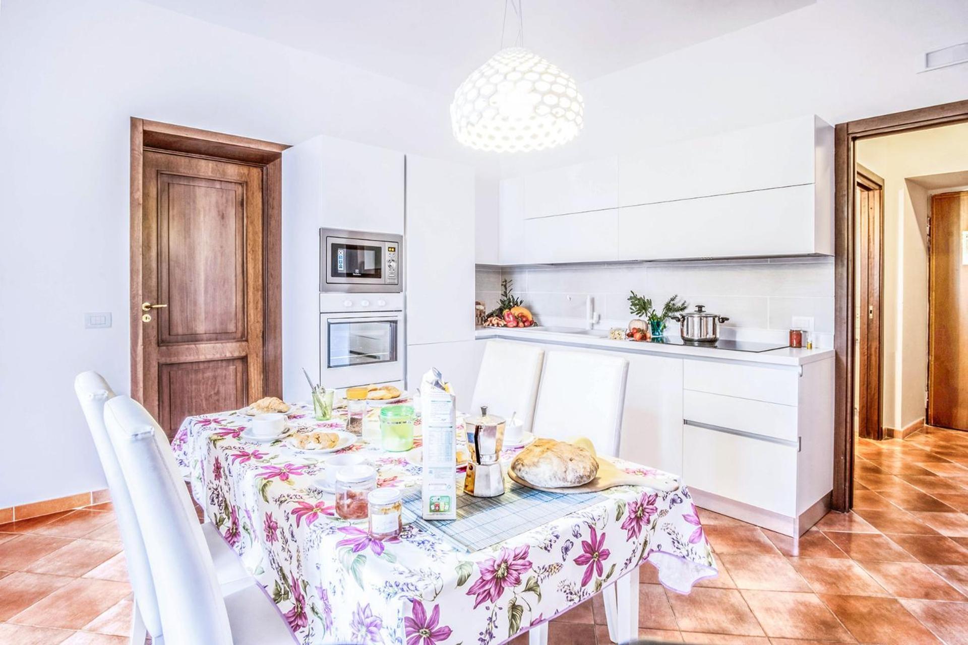 Amore Rentals - Maison Palazzo Correale Sorrento Bagian luar foto